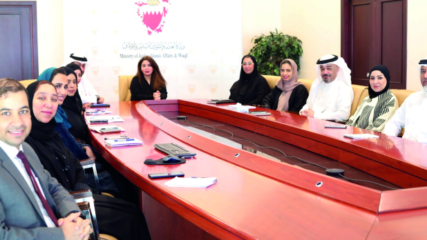 The Justice, Islamic Affairs and Endowments Ministry’s equal opportunities committee held its second regular meeting of 2025, chaired by the ministry’s Under-Secretary for Courts, Family Reconciliation and Alimony, and member of the Supreme Council for Women Dana Al Zayani. Ms Al Zayani emphasised the ministry’s interest in expanding training programmes that support efforts to achieve gender balance at all levels.
